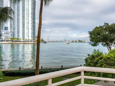 888 Brickell Key Drive Miami FL 33131