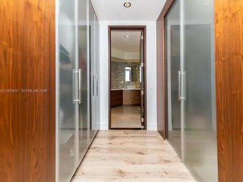 888 Brickell Key Drive Miami FL 33131