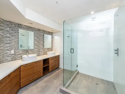 888 Brickell Key Drive Miami FL 33131