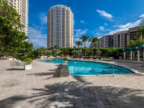 888 Brickell Key Drive Miami FL 33131