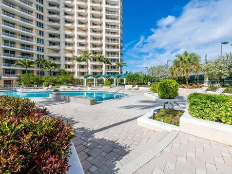888 Brickell Key Drive Miami FL 33131