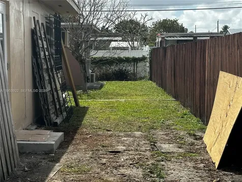 350 W 34th Street Hialeah FL 33012