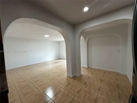 350 W 34th Street Hialeah FL 33012