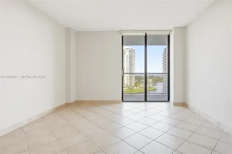 3731 N Country Club Drive Aventura FL 33180