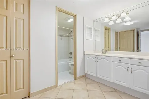 3731 N Country Club Drive Aventura FL 33180