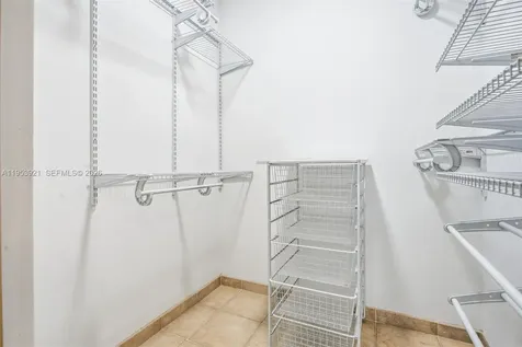 3731 N Country Club Drive Aventura FL 33180