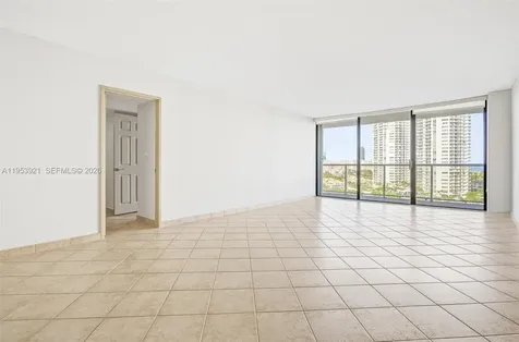 3731 N Country Club Drive Aventura FL 33180