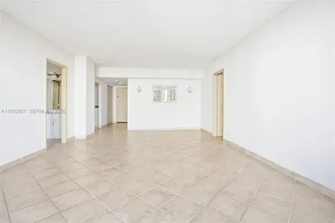 3731 N Country Club Drive Aventura FL 33180