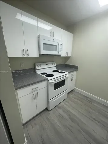 8260 SW 210th Street Cutler Bay FL 33189