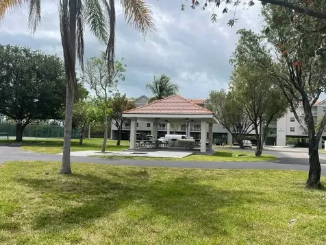 8260 SW 210th Street Cutler Bay FL 33189