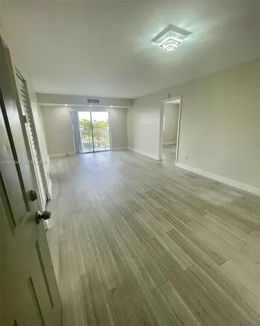 8260 SW 210th Street Cutler Bay FL 33189