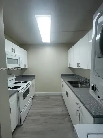 8260 SW 210th Street Cutler Bay FL 33189