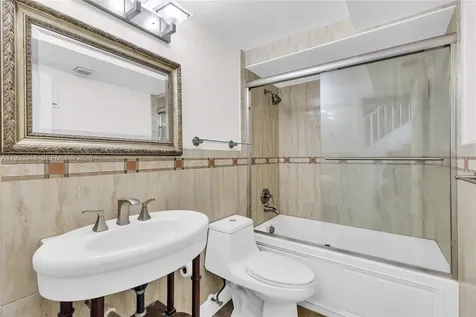1551 NW 113th Avenue Pembroke Pines FL 33026