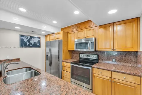 1551 NW 113th Avenue Pembroke Pines FL 33026