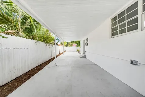 2260 NW 86th Terrace Miami FL 33147