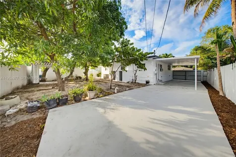 2260 NW 86th Terrace Miami FL 33147