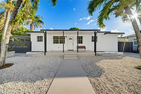 2260 NW 86th Terrace Miami FL 33147