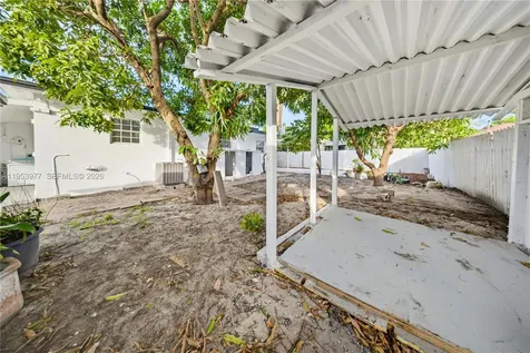2260 NW 86th Terrace Miami FL 33147