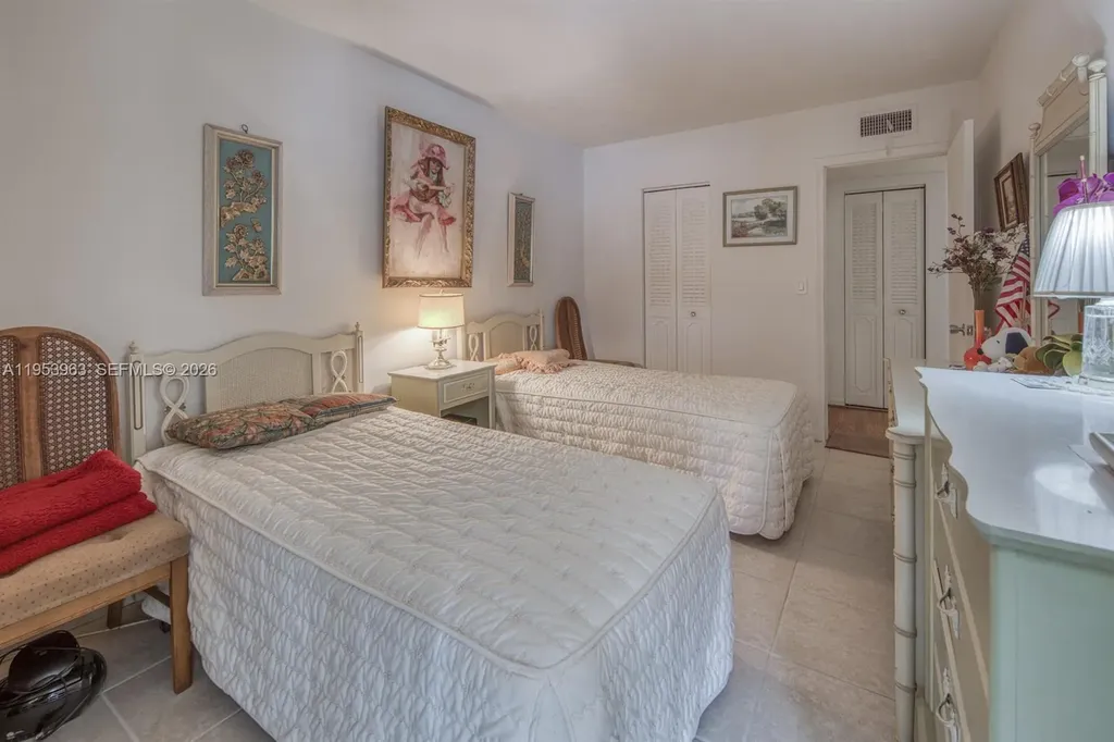 2440 Lake Osborne Drive Lake Worth FL 33461