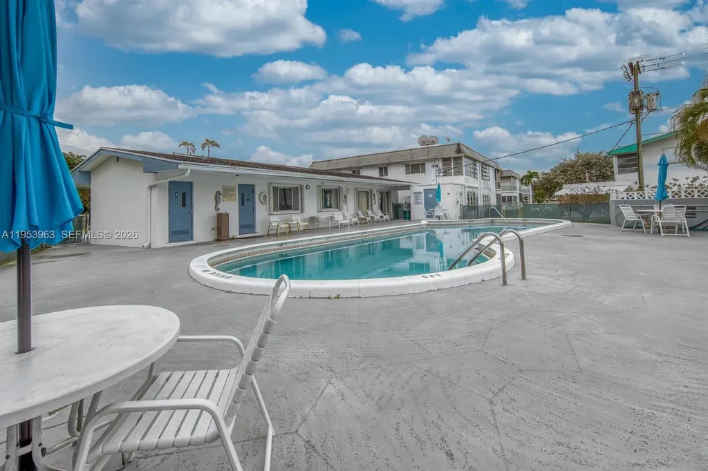 2440 Lake Osborne Drive Lake Worth FL 33461
