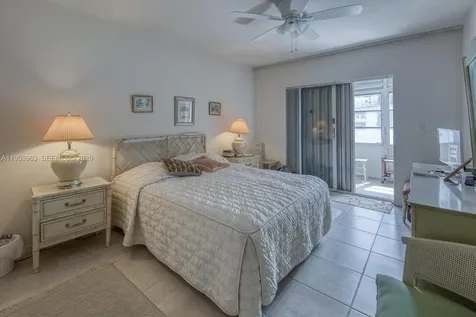2440 Lake Osborne Drive Lake Worth FL 33461