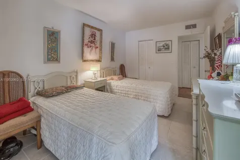 2440 Lake Osborne Drive Lake Worth FL 33461