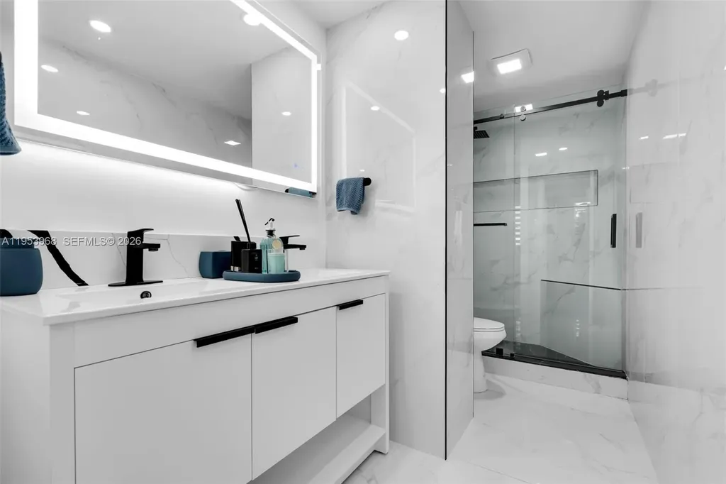 3800 Hillcrest Drive Hollywood FL 33021