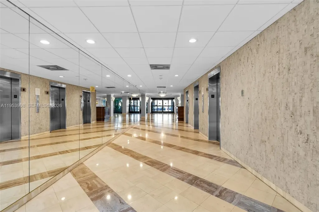 3800 Hillcrest Drive Hollywood FL 33021