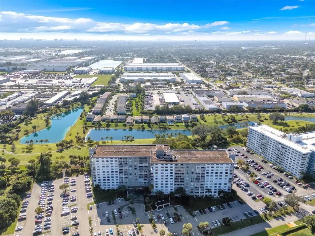 3800 Hillcrest Drive Hollywood FL 33021