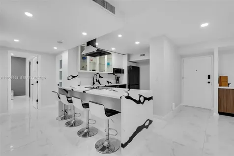 3800 Hillcrest Drive Hollywood FL 33021