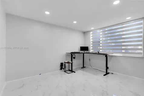 3800 Hillcrest Drive Hollywood FL 33021