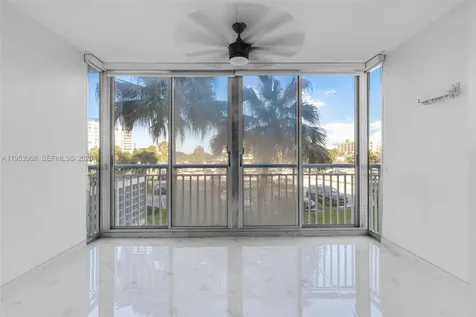 3800 Hillcrest Drive Hollywood FL 33021