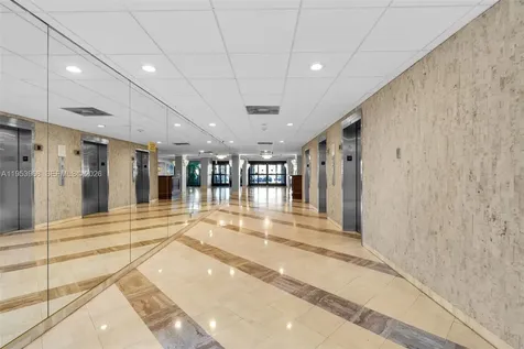 3800 Hillcrest Drive Hollywood FL 33021
