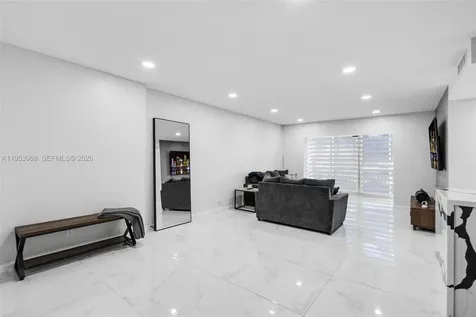 3800 Hillcrest Drive Hollywood FL 33021