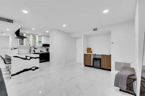 3800 Hillcrest Drive Hollywood FL 33021