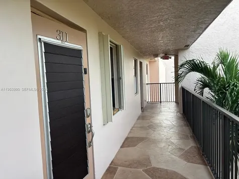 10405 Sunrise Lakes Boulevard Sunrise FL 33322