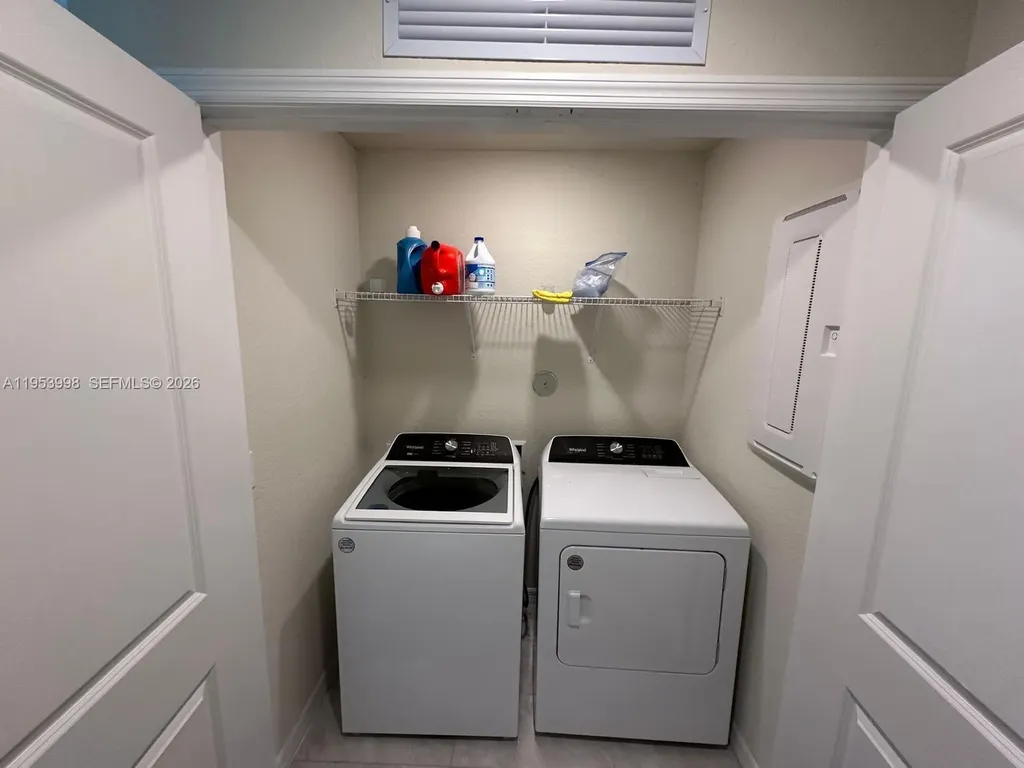 3235 N Watercress Drive Fort Lauderdale FL 33311