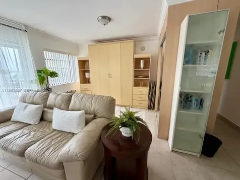 220 Kings Point Drive Sunny Isles Beach FL 33160