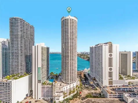 1750 N Bayshore Drive Miami FL 33132