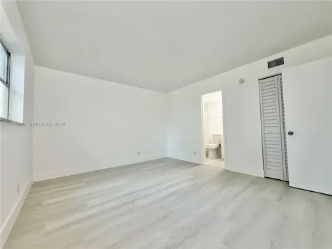 8000 Fairview Drive Tamarac FL 33321