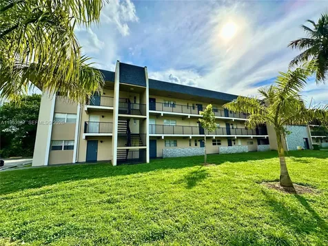8000 Fairview Drive Tamarac FL 33321