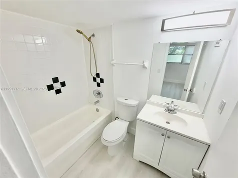 8000 Fairview Drive Tamarac FL 33321