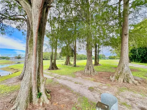 8000 Fairview Drive Tamarac FL 33321