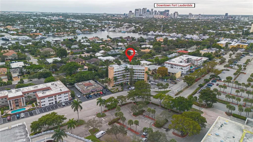 2400 NE 9th Street Fort Lauderdale FL 33304