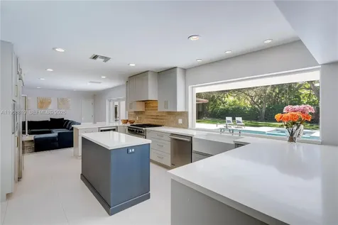 6700 SW 117th Street Pinecrest FL 33156