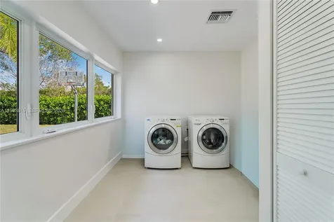6700 SW 117th Street Pinecrest FL 33156