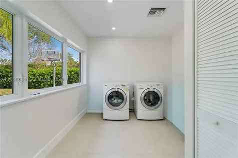 6700 SW 117th Street Pinecrest FL 33156