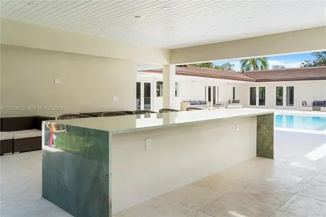 6700 SW 117th Street Pinecrest FL 33156