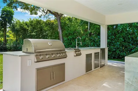 6700 SW 117th Street Pinecrest FL 33156