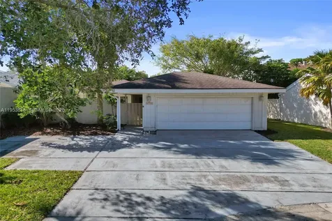 17115 Bay Street Jupiter FL 33477